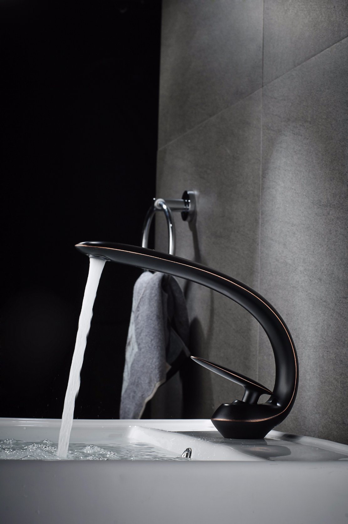 Bathroom Accessories Orb Basin Faucet with Single Handle