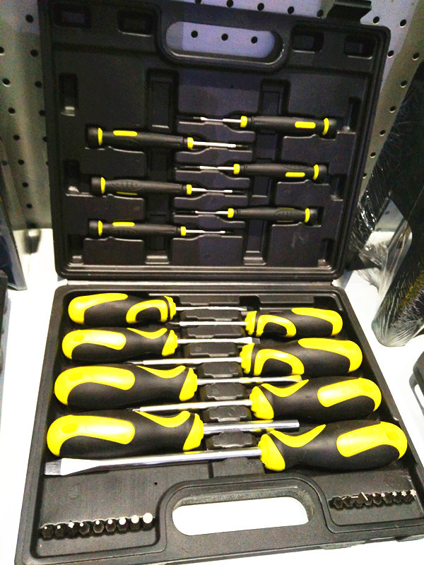 31PCS Promotional and New Type Handle Tool Set (FY1431B)