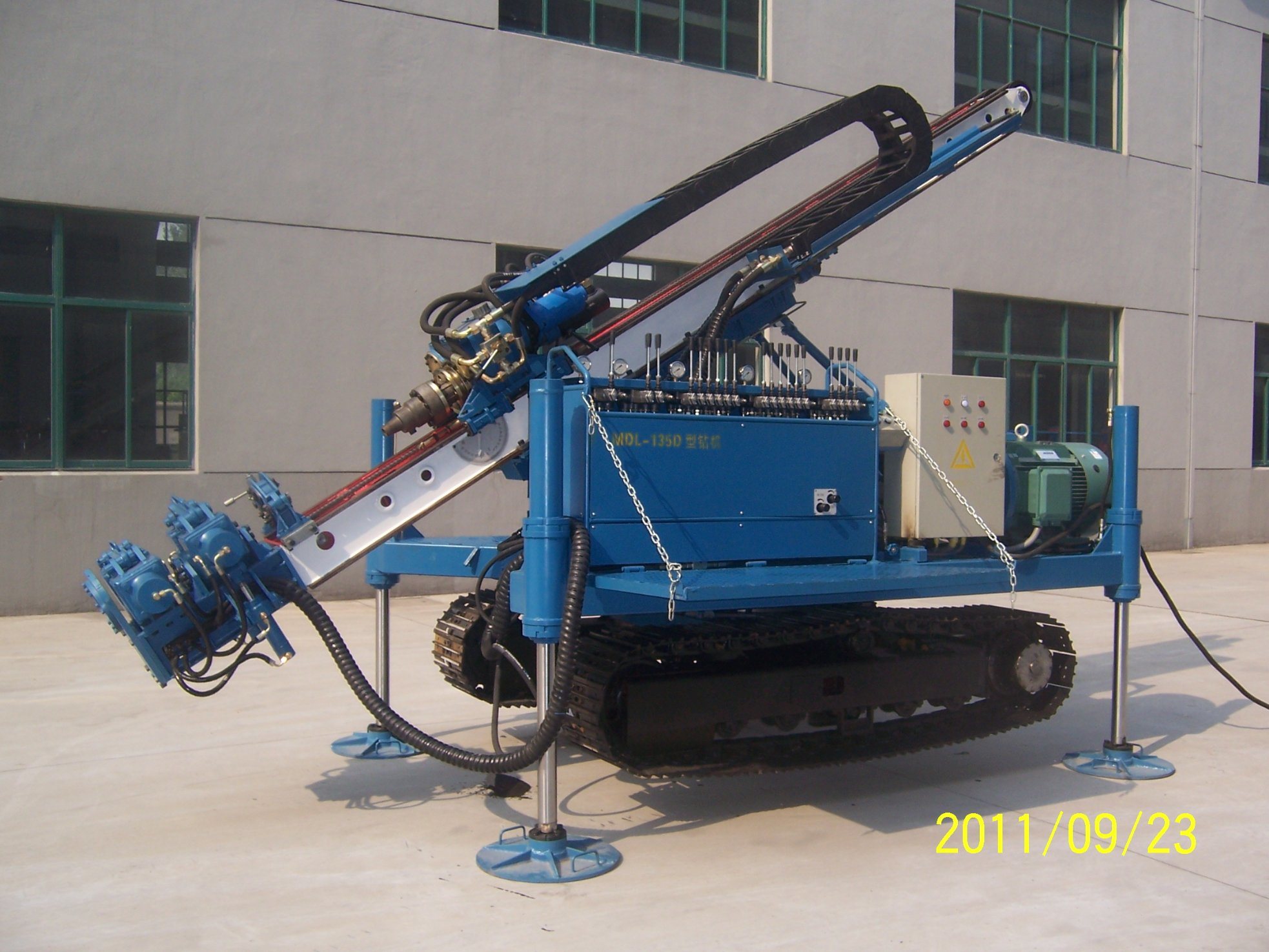 Air Anchor Drilling Rig Full Hydraulic Water Drilling Machine for Soil Sand Stratums