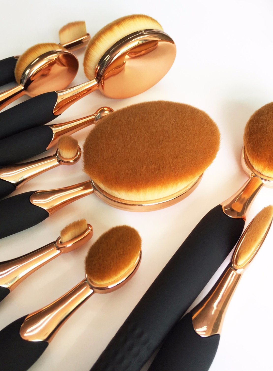 Bee Shapped Oval Makeup Brush 6PCS Set Cosmetics Accessory