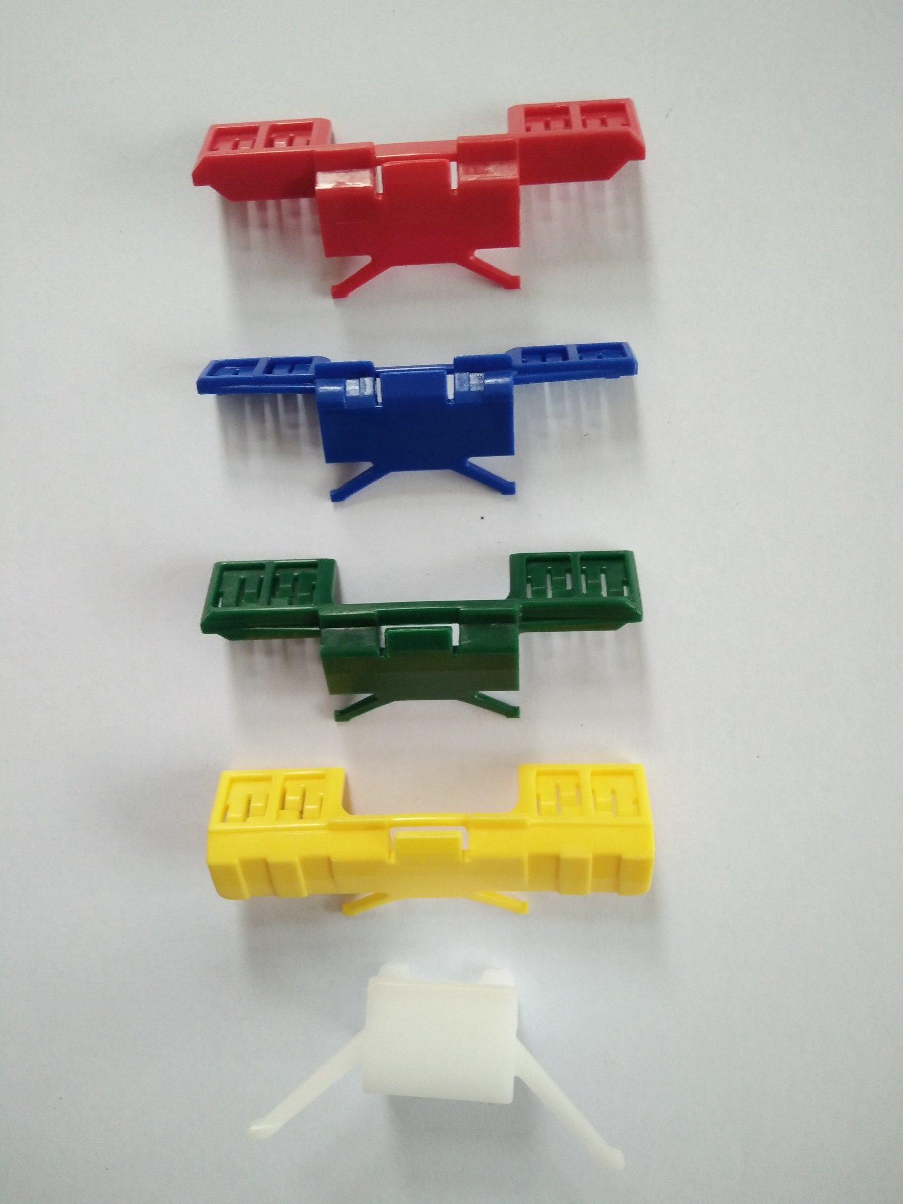 Customized Injection Mould for Automotive fastener Clips