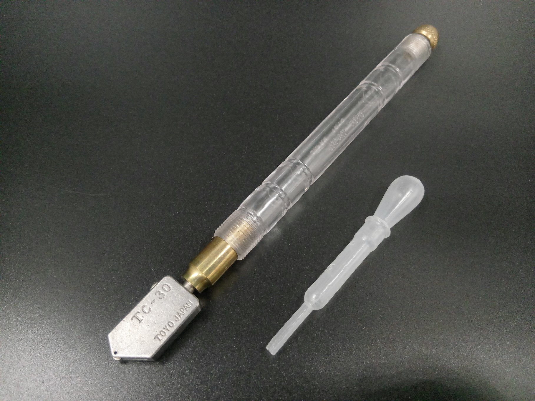 Transparent Plastic Oil-Filled Glass Cutter Hand Tool