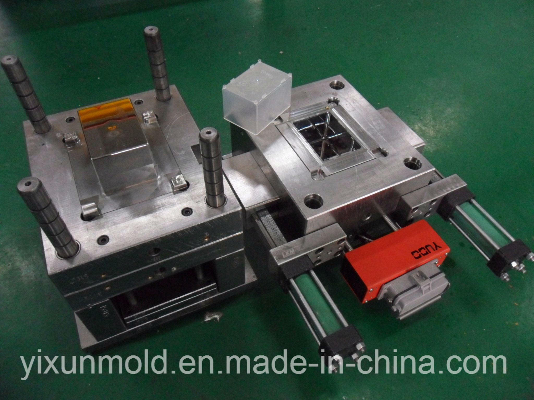 OEM Custom Factory Hot Runner System Injection Plastic Mould