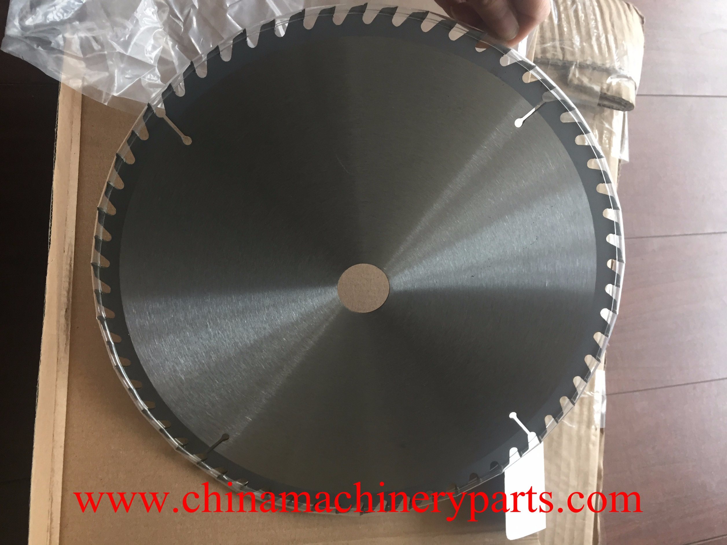 Kanzo Small Woodcutting and Metal Cutting Saw Blade Are Availabe