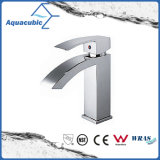 Fashionable Single Handle Basin Faucet/Mixer/Tap (AF9170-6)