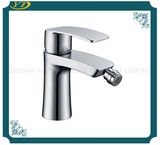 Contemporary Single Handle Ceramic Core Chromed Bathroom Bidet Faucet