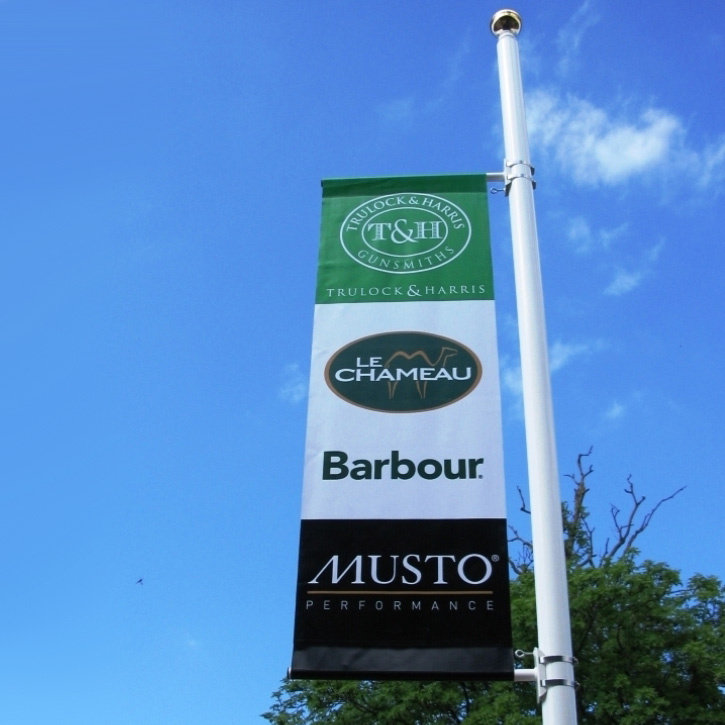 Outdoor Light Post Advertising Media Image Banner Bracket Hardware