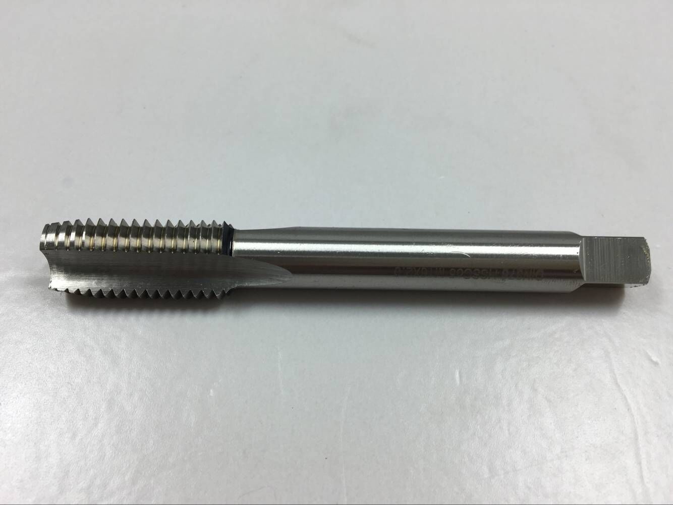DIN376 HSS Co5 Machine Taps with Straight Flutes