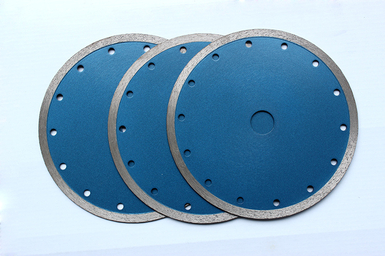 Diamond Continuous Rim Saw Blade (Sintered For Wet Cutting)