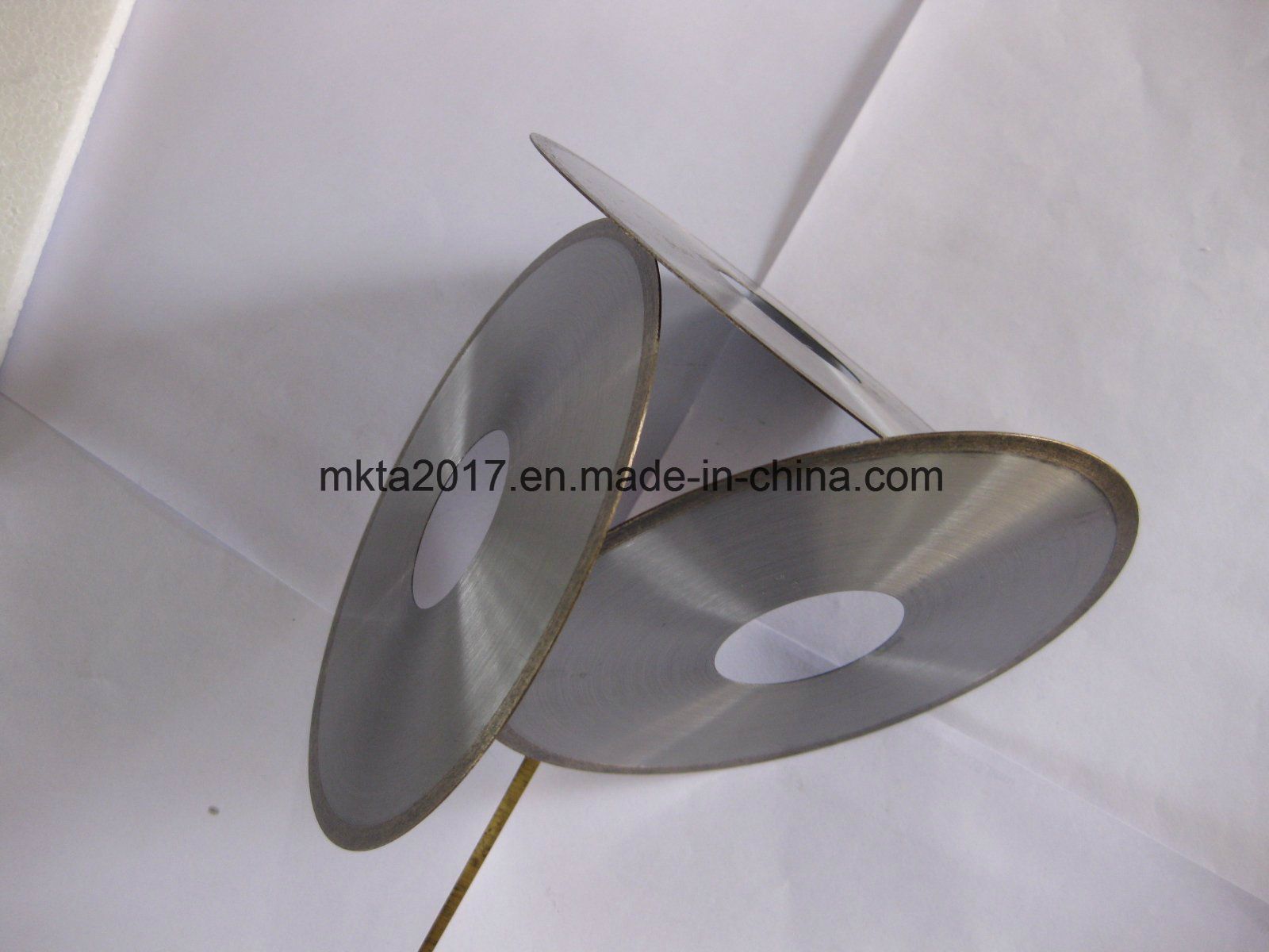 Super Thin Slitting Blade Diamond Cutting Wheel