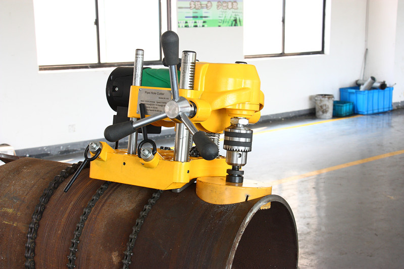 Hole Saws with Specially Hardened High Speed Steel Teeth