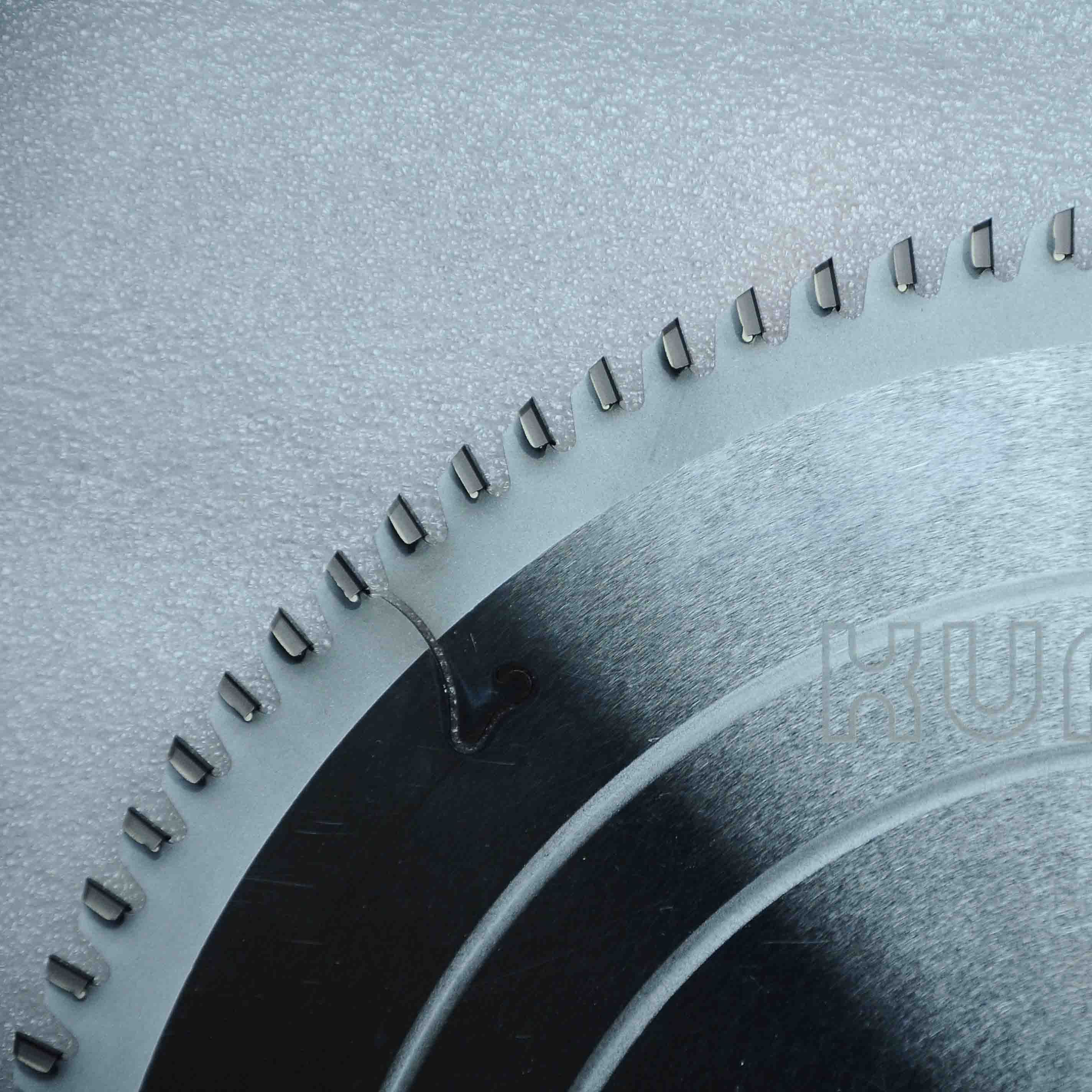 PCD Diamond Saw Blades for Cutting Wood as MDF, Melamine Panels