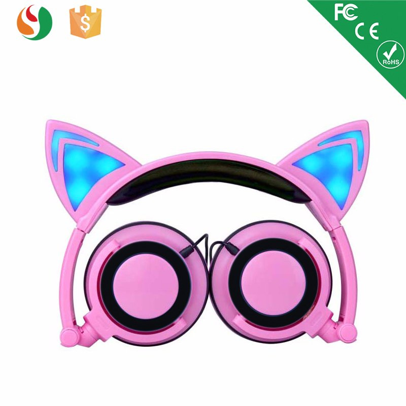 China Manufacturer Promotional Item Wired Stereo LED Light Cat Ear Headphones